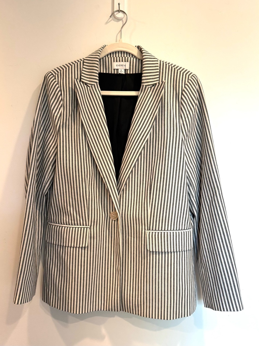 Evereve Women's Black and White Striped Notch Lapel Blazer XL